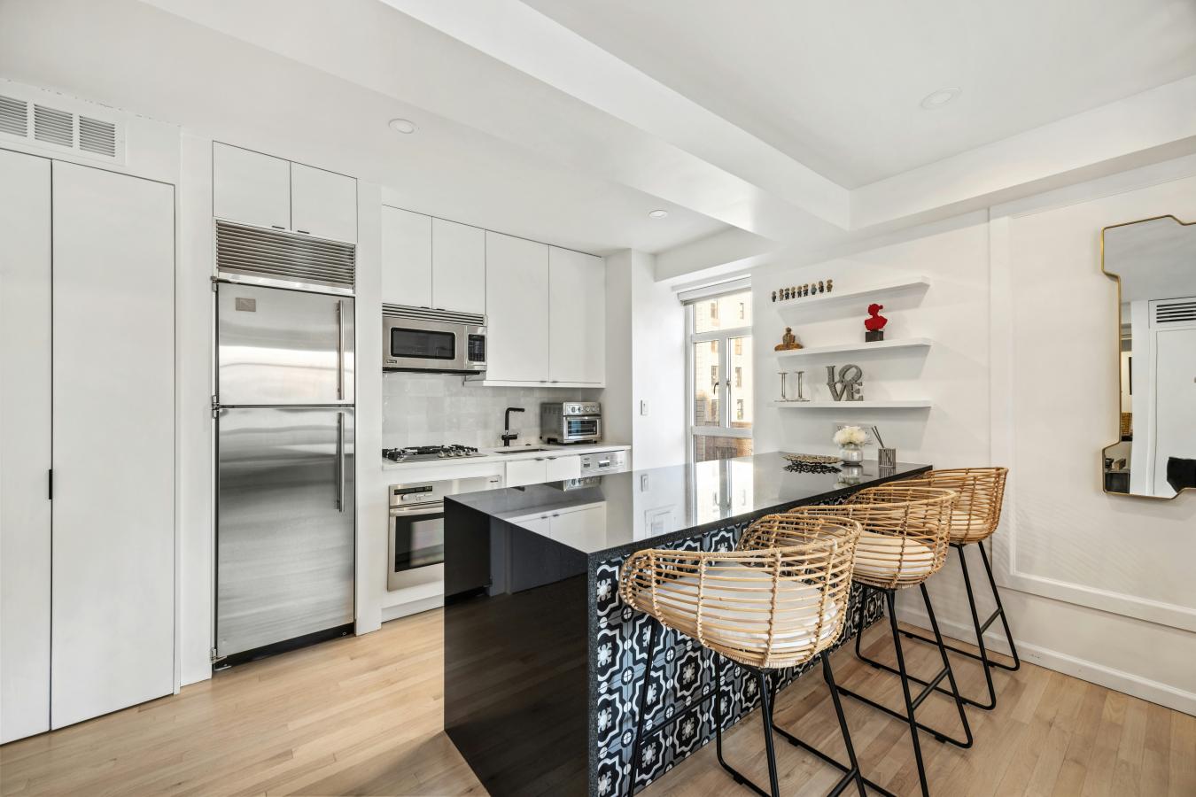 New York, New York, 10021, United States, 1 Bedroom Bedrooms, ,1 BathroomBathrooms,Residential,For Sale,2010856