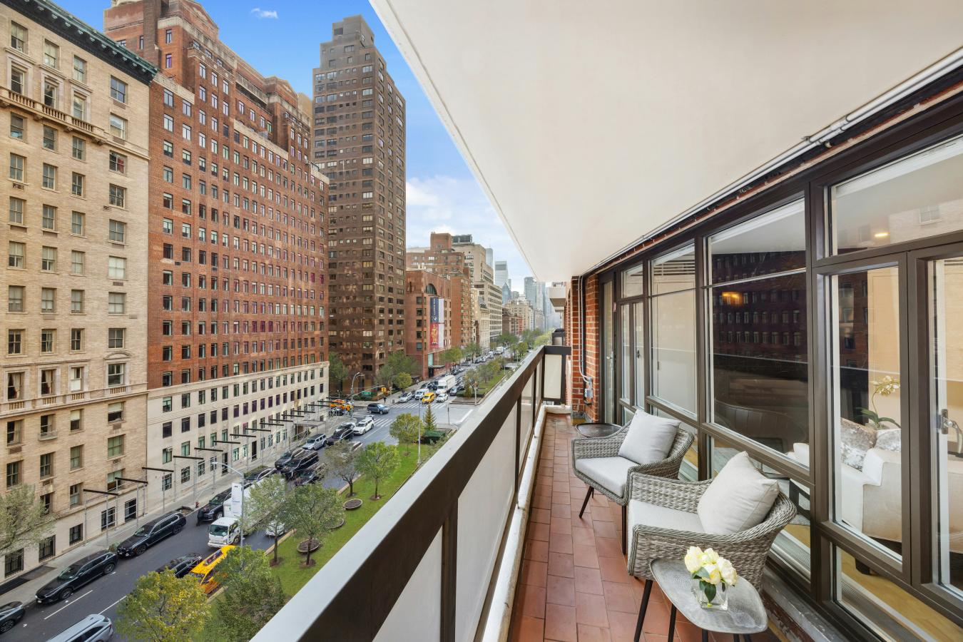 New York, New York, 10021, United States, 1 Bedroom Bedrooms, ,1 BathroomBathrooms,Residential,For Sale,2010856