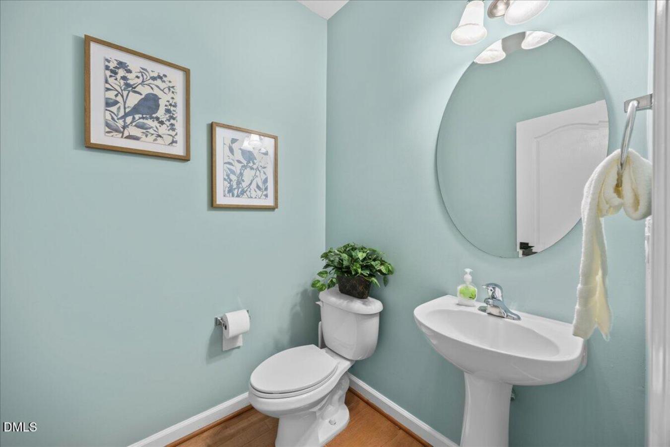 Hillsborough, Orange, 27278, United States, 5 Bedrooms Bedrooms, ,4 BathroomsBathrooms,Residential,For Sale,2011027