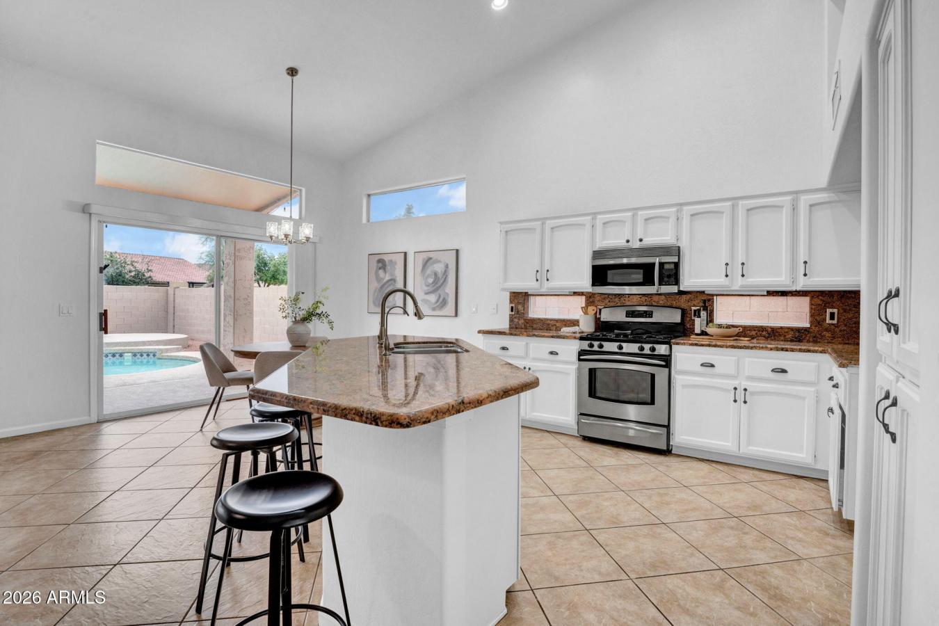 Gilbert, Maricopa, 85233, United States, 3 Bedrooms Bedrooms, ,2 BathroomsBathrooms,Residential,For Sale,2011022