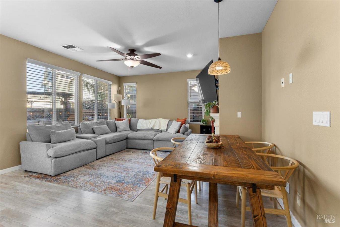 Santa Rosa, Sonoma, 95403, United States, 3 Bedrooms Bedrooms, ,2 BathroomsBathrooms,Residential,For Sale,2011023