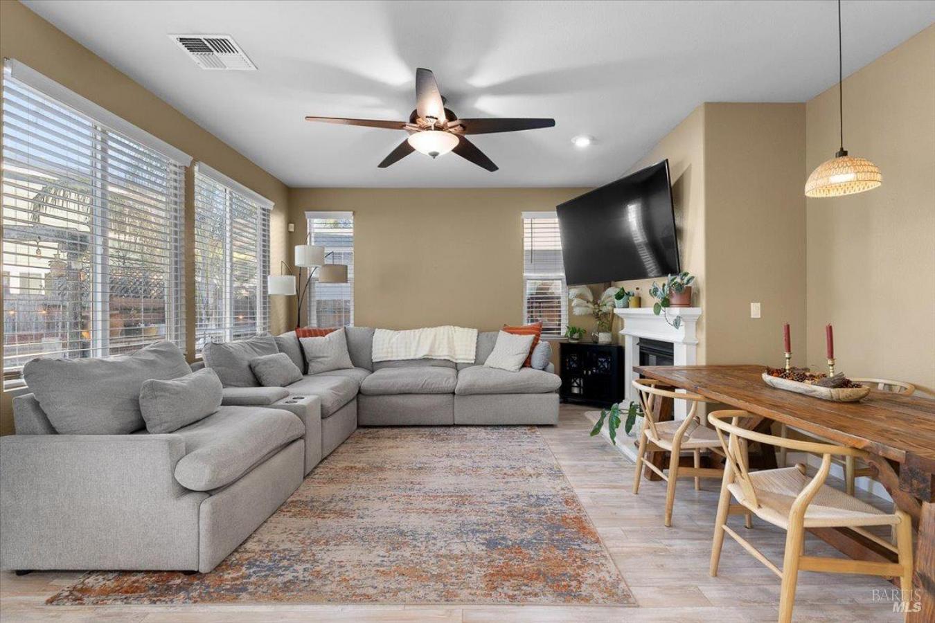 Santa Rosa, Sonoma, 95403, United States, 3 Bedrooms Bedrooms, ,2 BathroomsBathrooms,Residential,For Sale,2011023