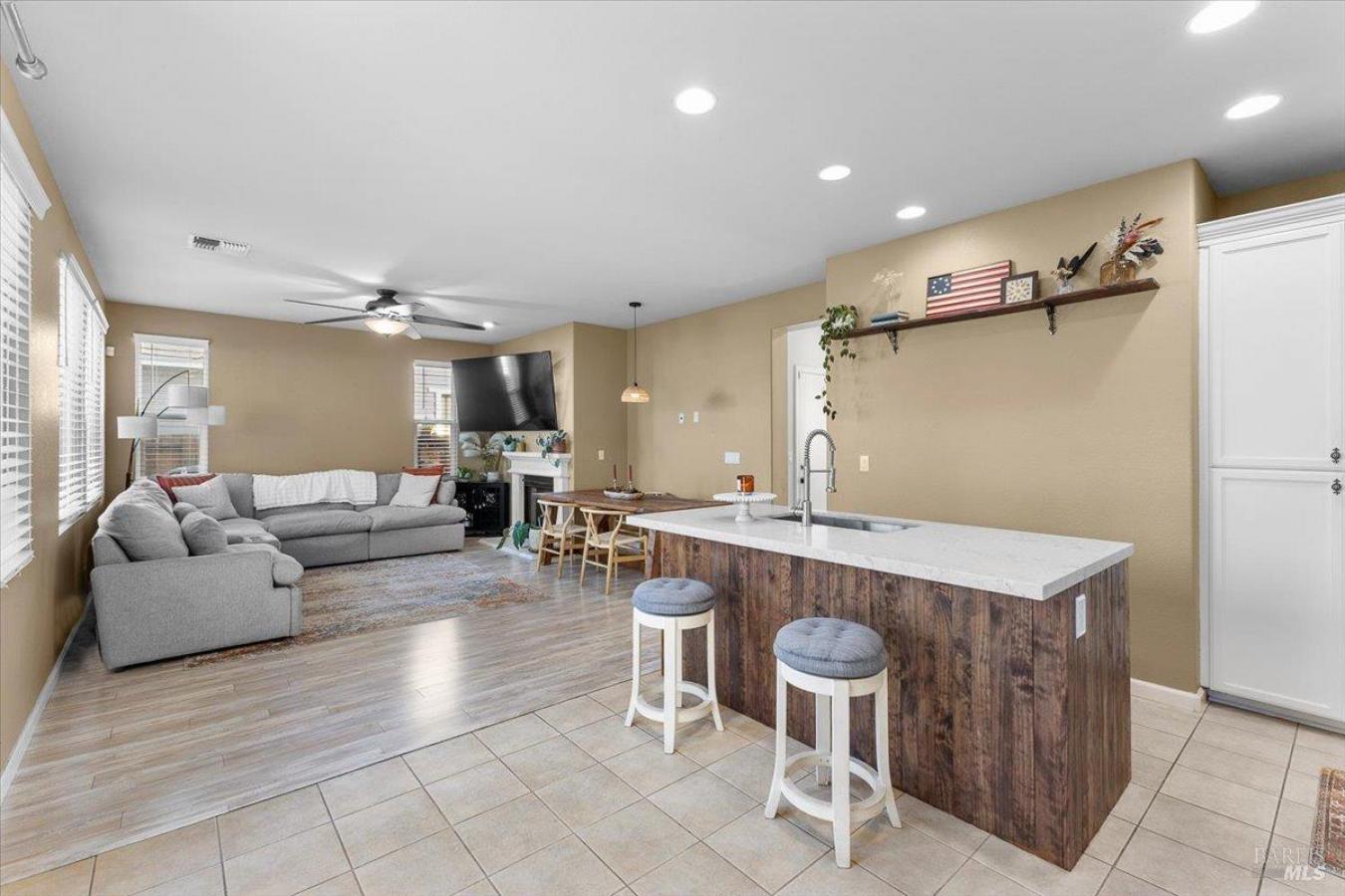 Santa Rosa, Sonoma, 95403, United States, 3 Bedrooms Bedrooms, ,2 BathroomsBathrooms,Residential,For Sale,2011023