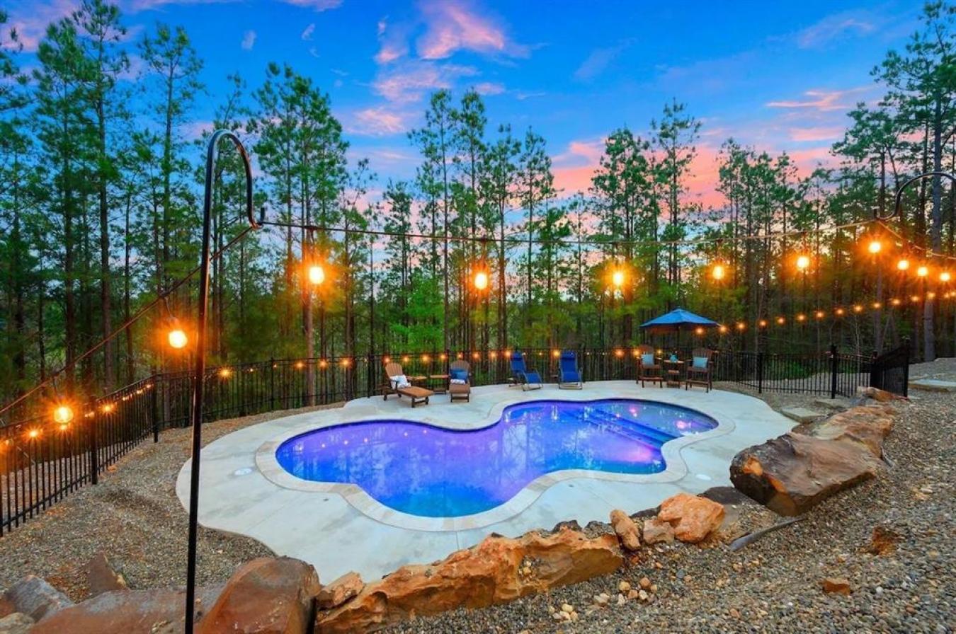 Broken Bow, McCurtain, 74728, United States, 5 Bedrooms Bedrooms, ,5 BathroomsBathrooms,Residential,For Sale,2011020