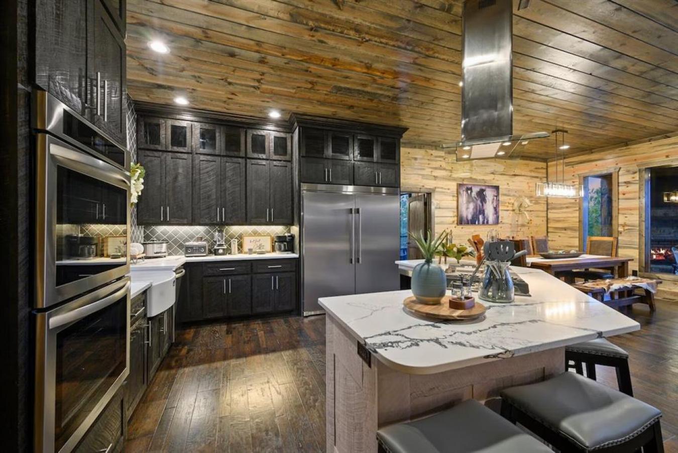 Broken Bow, McCurtain, 74728, United States, 5 Bedrooms Bedrooms, ,5 BathroomsBathrooms,Residential,For Sale,2011020