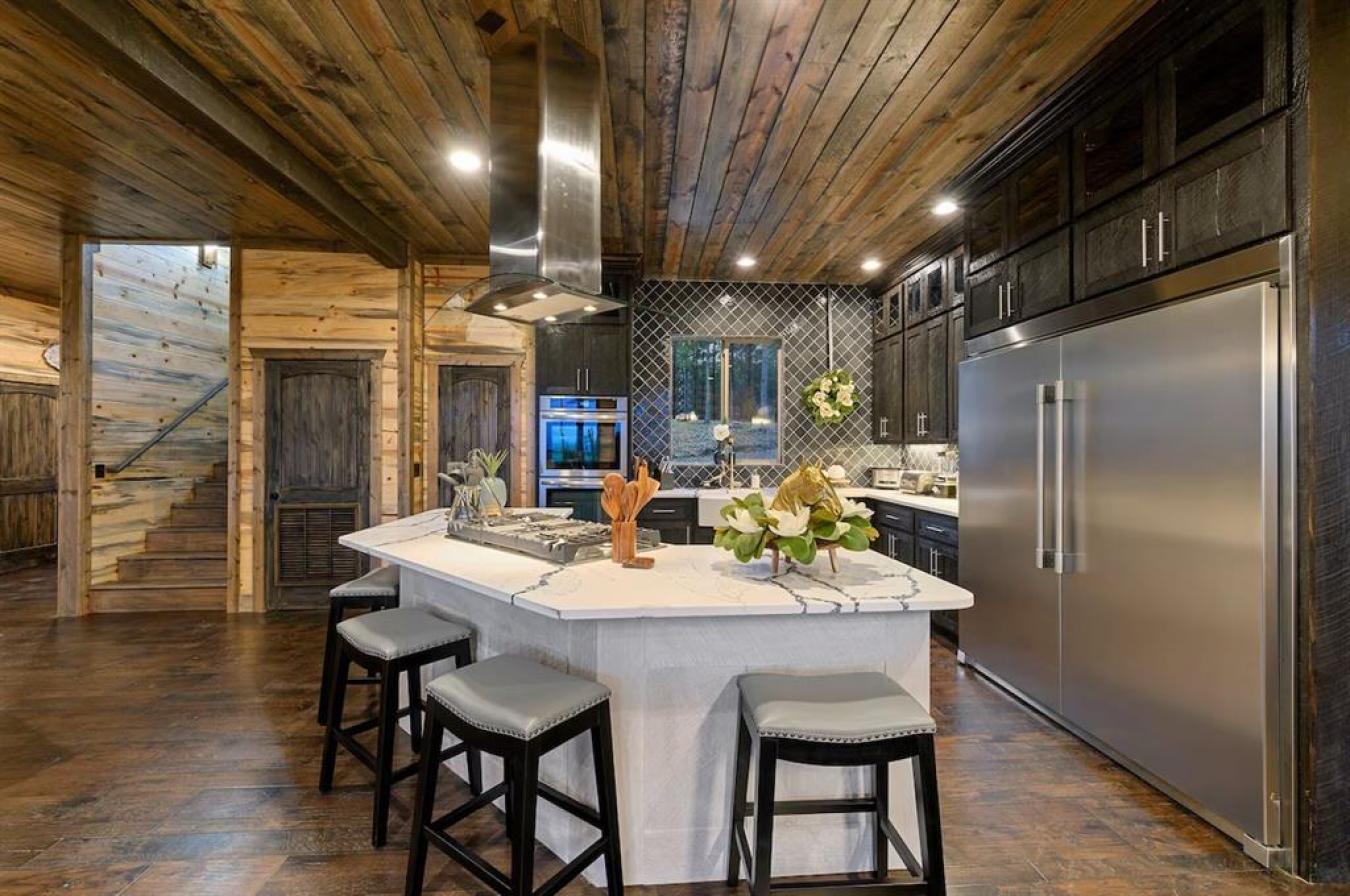 Broken Bow, McCurtain, 74728, United States, 5 Bedrooms Bedrooms, ,5 BathroomsBathrooms,Residential,For Sale,2011020