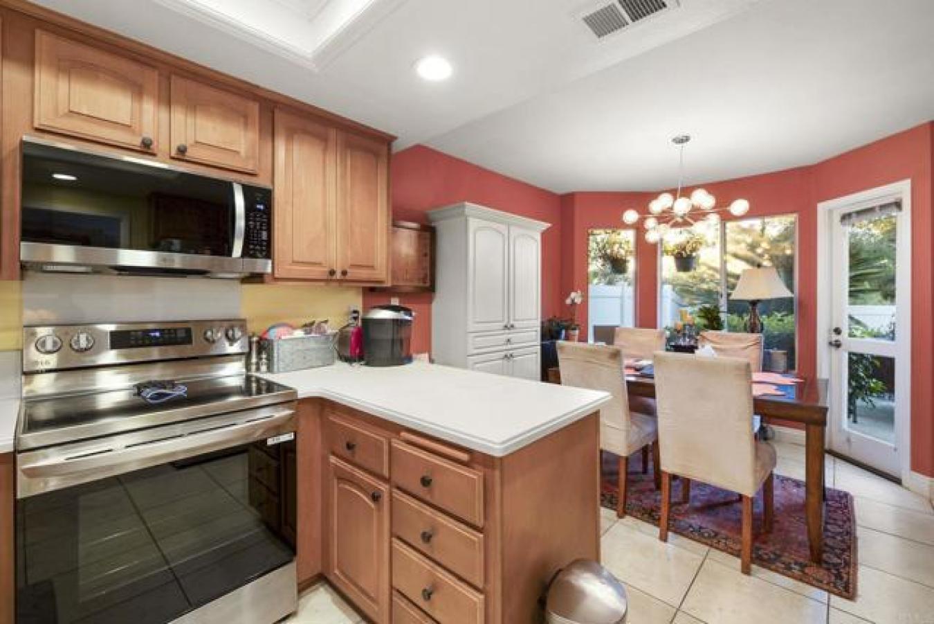 Oceanside, San Diego, 92056, United States, 2 Bedrooms Bedrooms, ,2 BathroomsBathrooms,Residential,For Sale,2011015