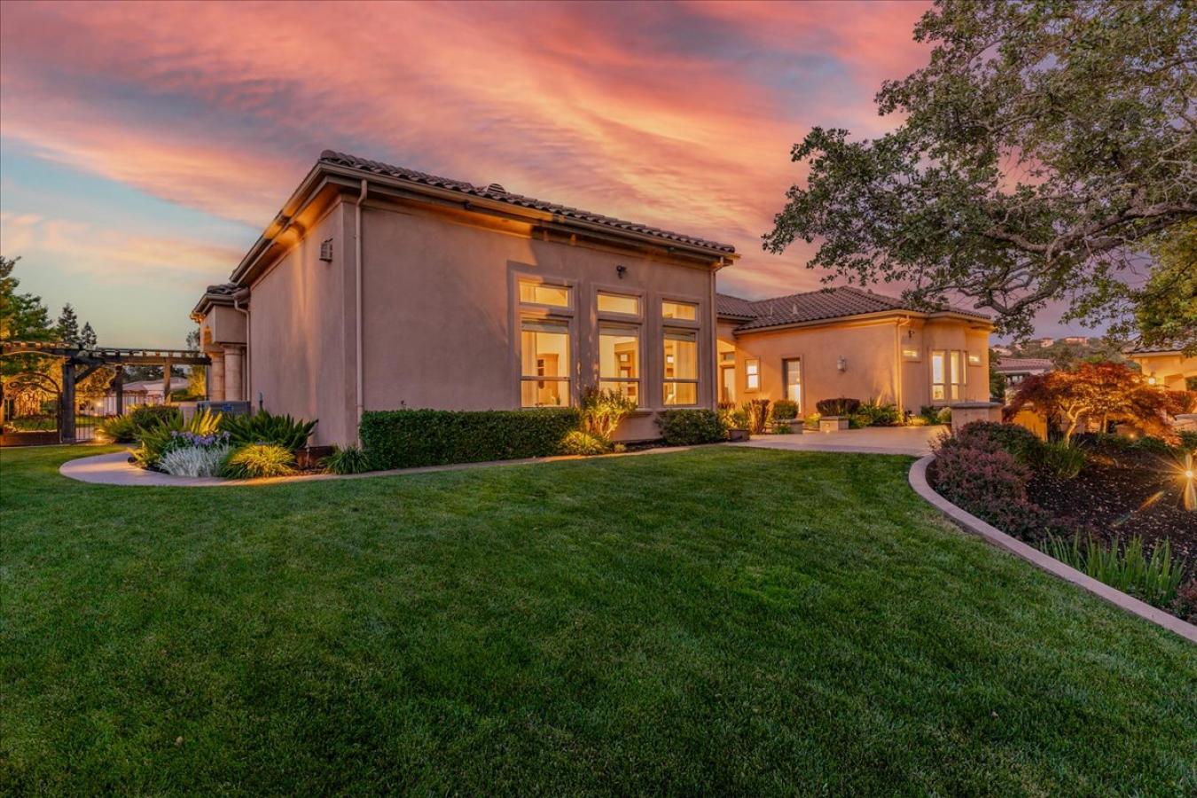 Lincoln, Placer, 95648, United States, 5 Bedrooms Bedrooms, ,5 BathroomsBathrooms,Residential,For Sale,2011013