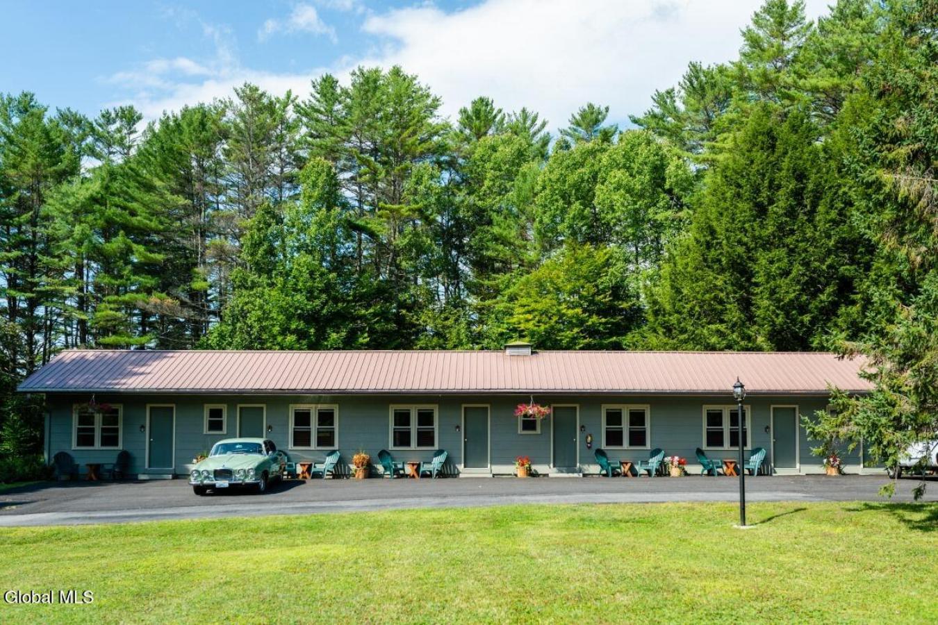 Chester, Warren, 12817, United States, 14 Bedrooms Bedrooms, ,13 BathroomsBathrooms,Residential,For Sale,2011386