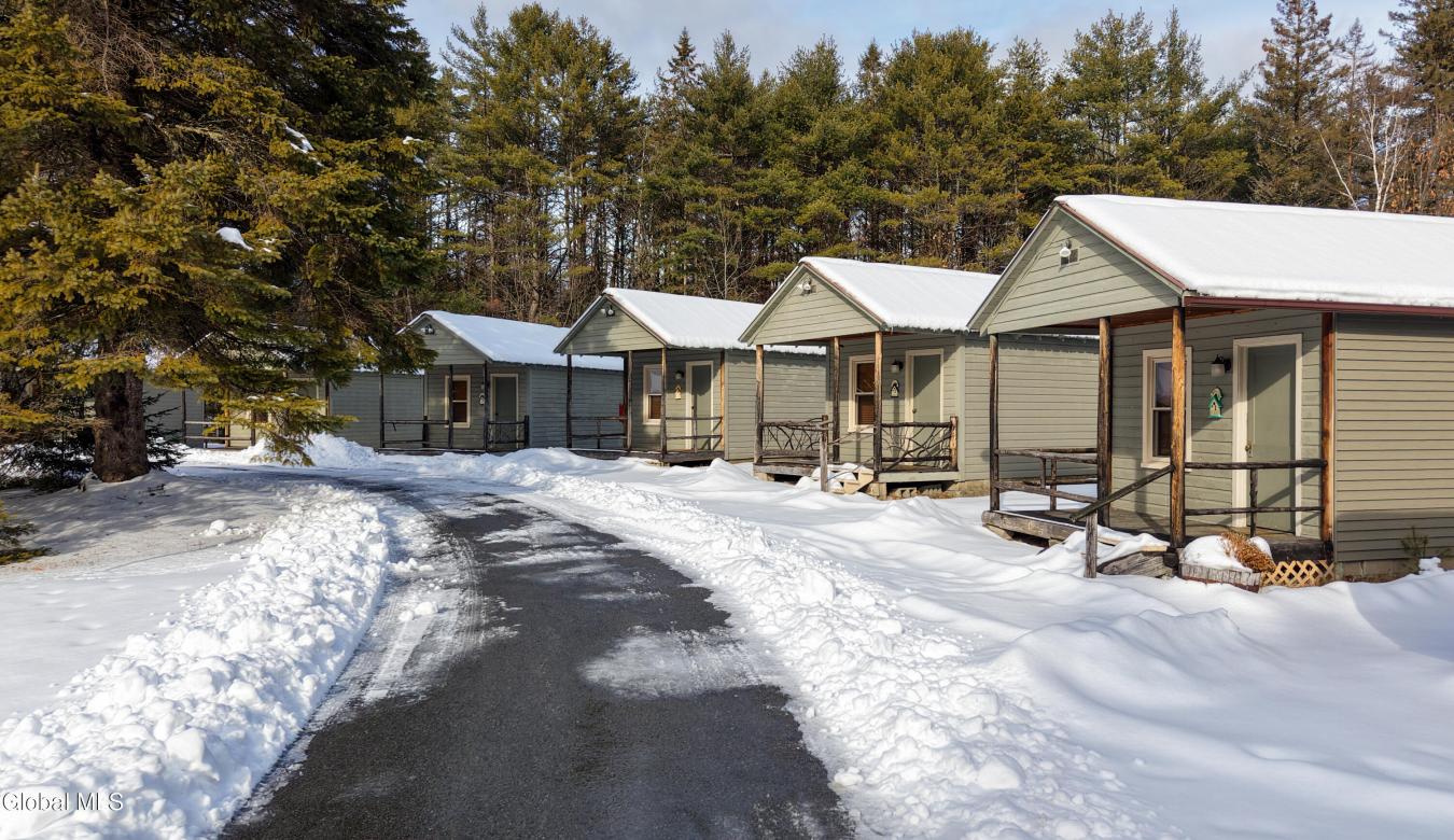 Chester, Warren, 12817, United States, 14 Bedrooms Bedrooms, ,13 BathroomsBathrooms,Residential,For Sale,2011386