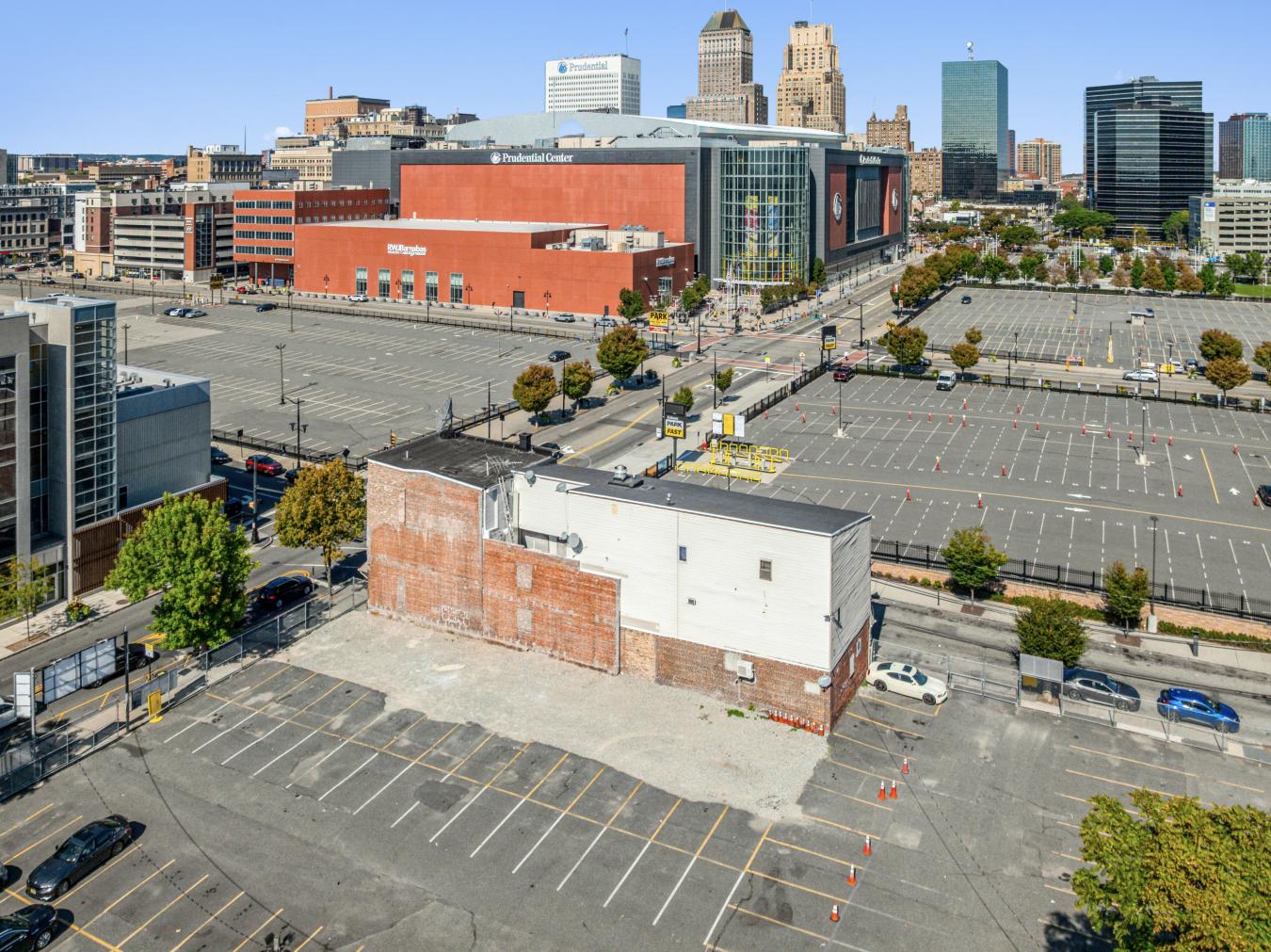 Newark City, Essex, 07102, United States, ,Residential,For Sale,2011384