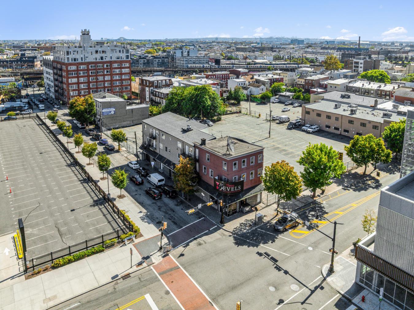 Newark City, Essex, 07102, United States, ,Residential,For Sale,2011384