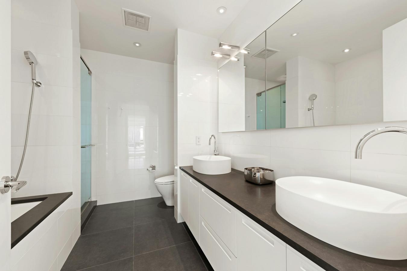 New York, New York, 10022, United States, 3 Bedrooms Bedrooms, ,3 BathroomsBathrooms,Residential,For Sale,2011173