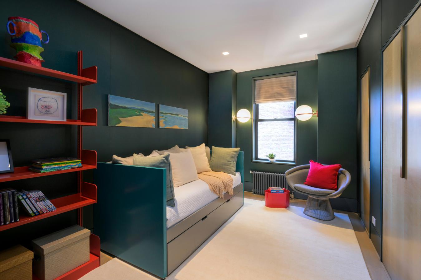 New York, New York, 10024, United States, 5 Bedrooms Bedrooms, ,3 BathroomsBathrooms,Residential,For Sale,2011171