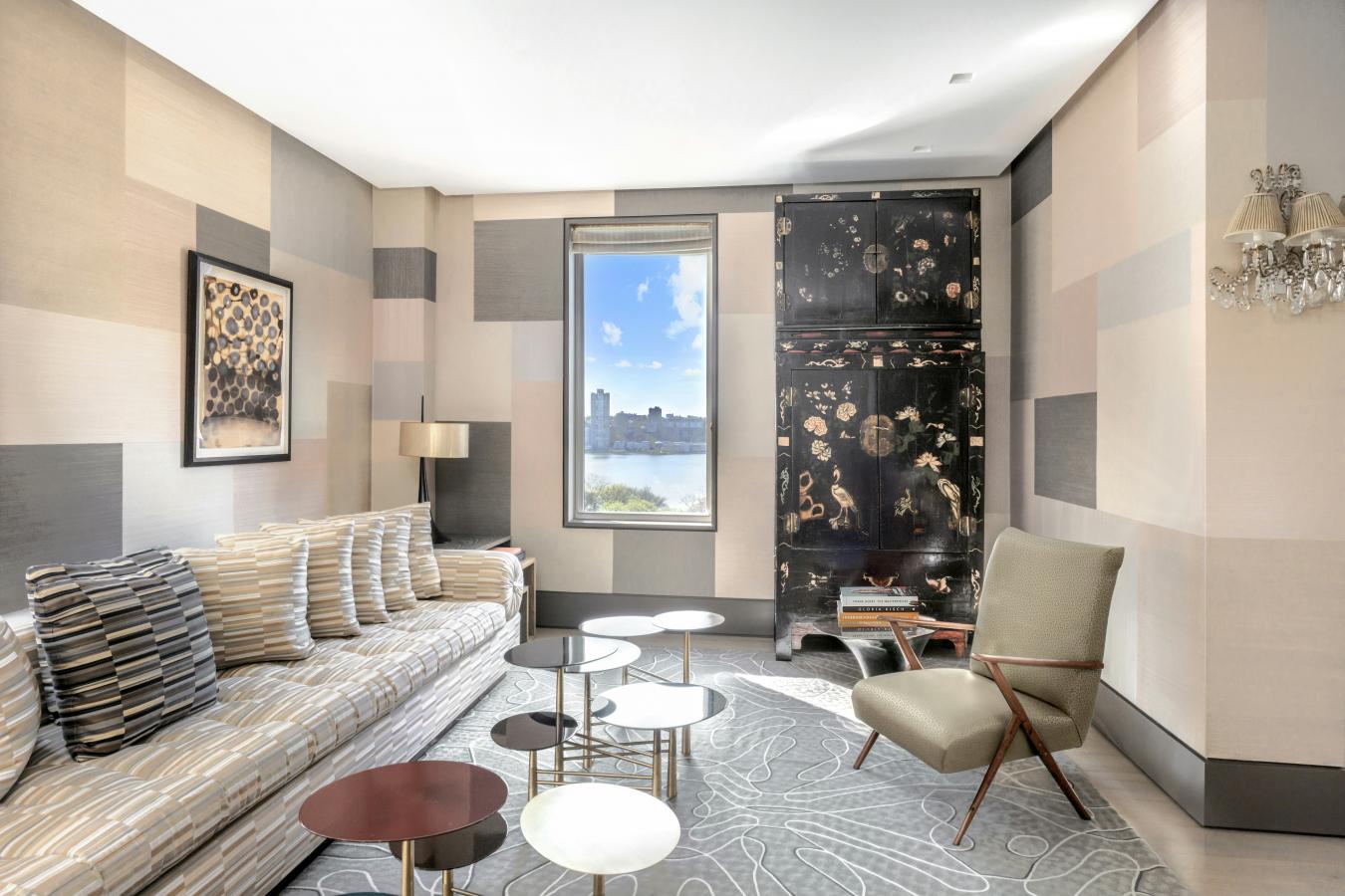 New York, New York, 10024, United States, 5 Bedrooms Bedrooms, ,3 BathroomsBathrooms,Residential,For Sale,2011171