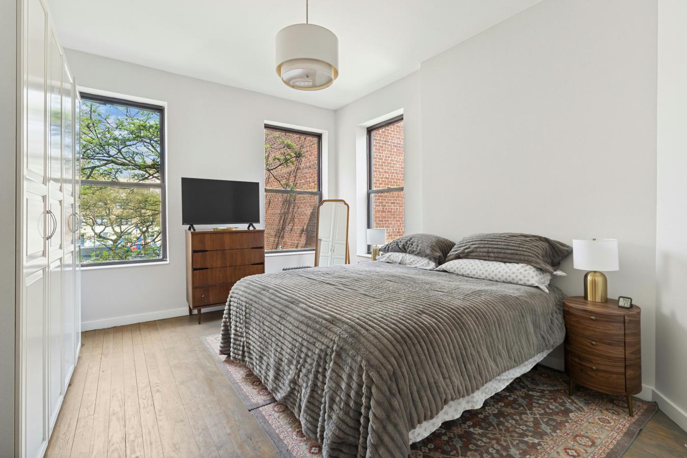 Central Harlem, New York, 10035, United States, 8 Bedrooms Bedrooms, ,4 BathroomsBathrooms,Residential,For Sale,2011169