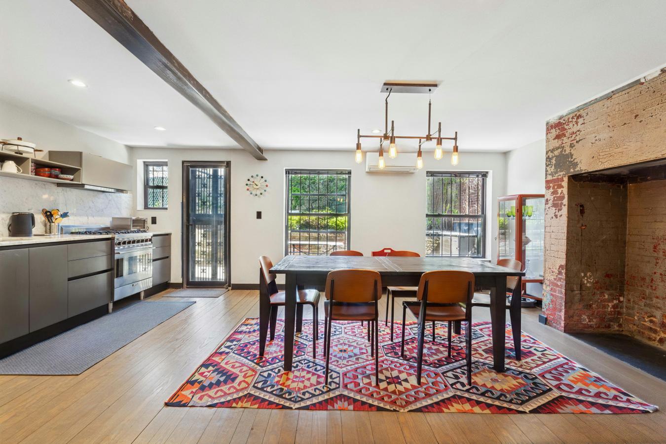 Central Harlem, New York, 10035, United States, 8 Bedrooms Bedrooms, ,4 BathroomsBathrooms,Residential,For Sale,2011169