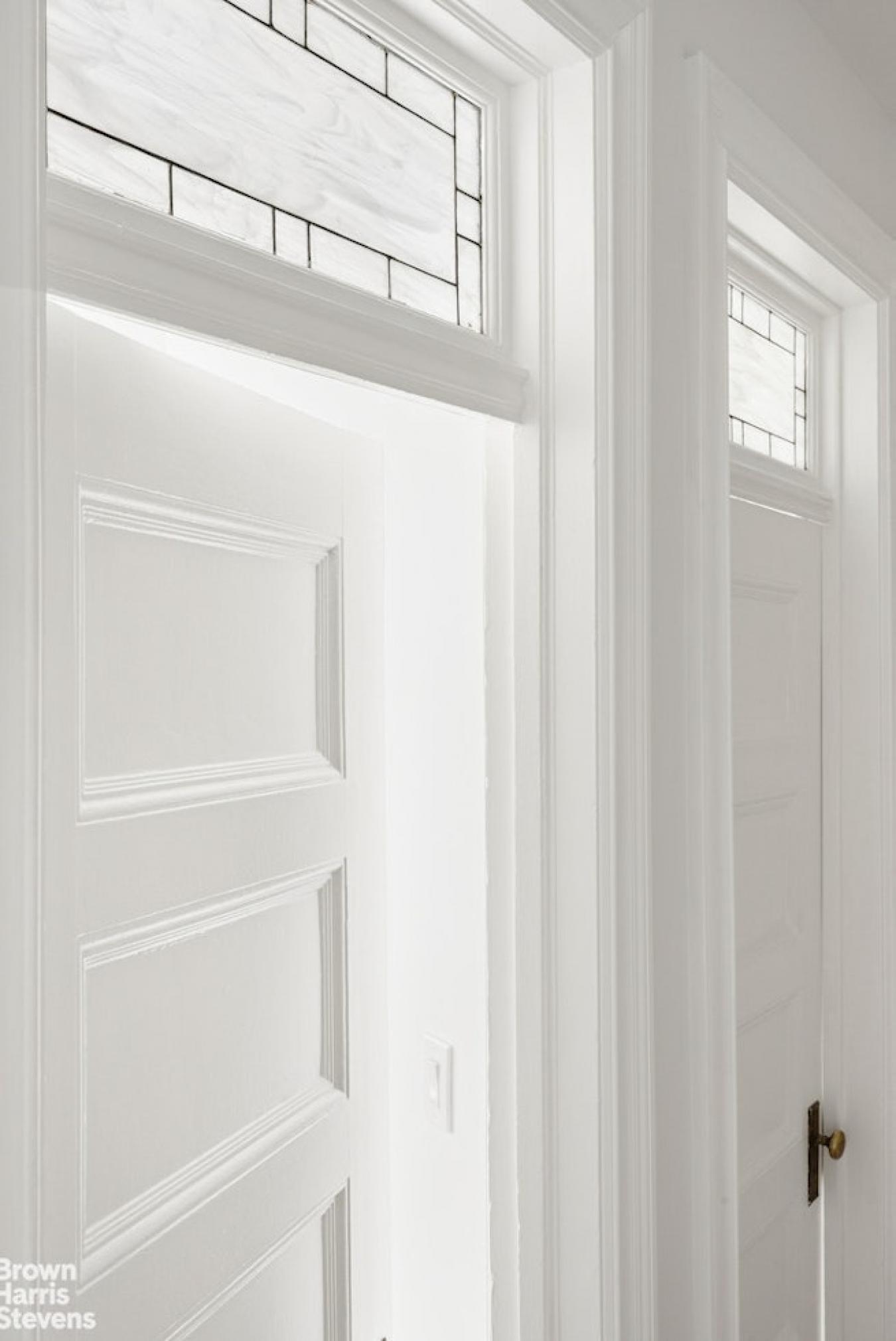 New York, New York, 10128, United States, 3 Bedrooms Bedrooms, ,2 BathroomsBathrooms,Residential,For Sale,2011166