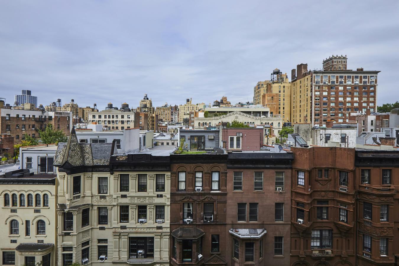 New York, New York, 10024, United States, 2 Bedrooms Bedrooms, ,3 BathroomsBathrooms,Residential,For Sale,2011165