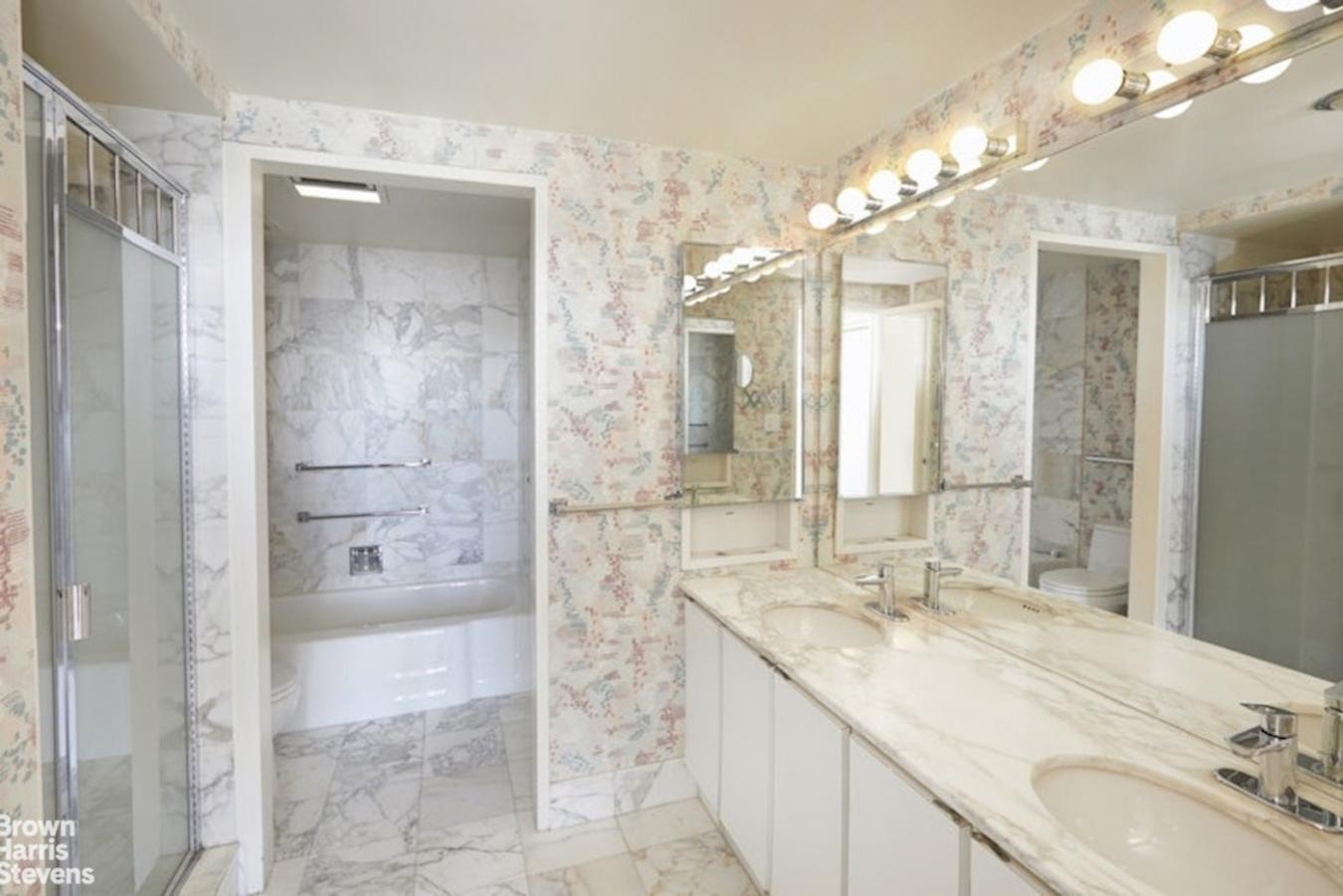 New York, New York, 10017, United States, 4 Bedrooms Bedrooms, ,4 BathroomsBathrooms,Residential,For Sale,2011163
