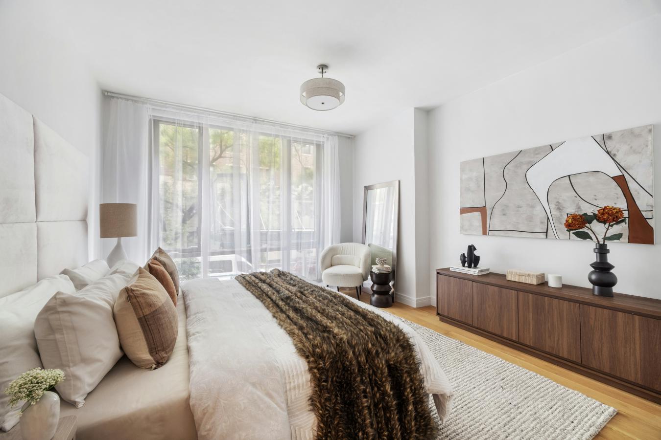 Gramercy Park, New York, 10003, United States, 2 Bedrooms Bedrooms, ,2 BathroomsBathrooms,Residential,For Sale,2011160