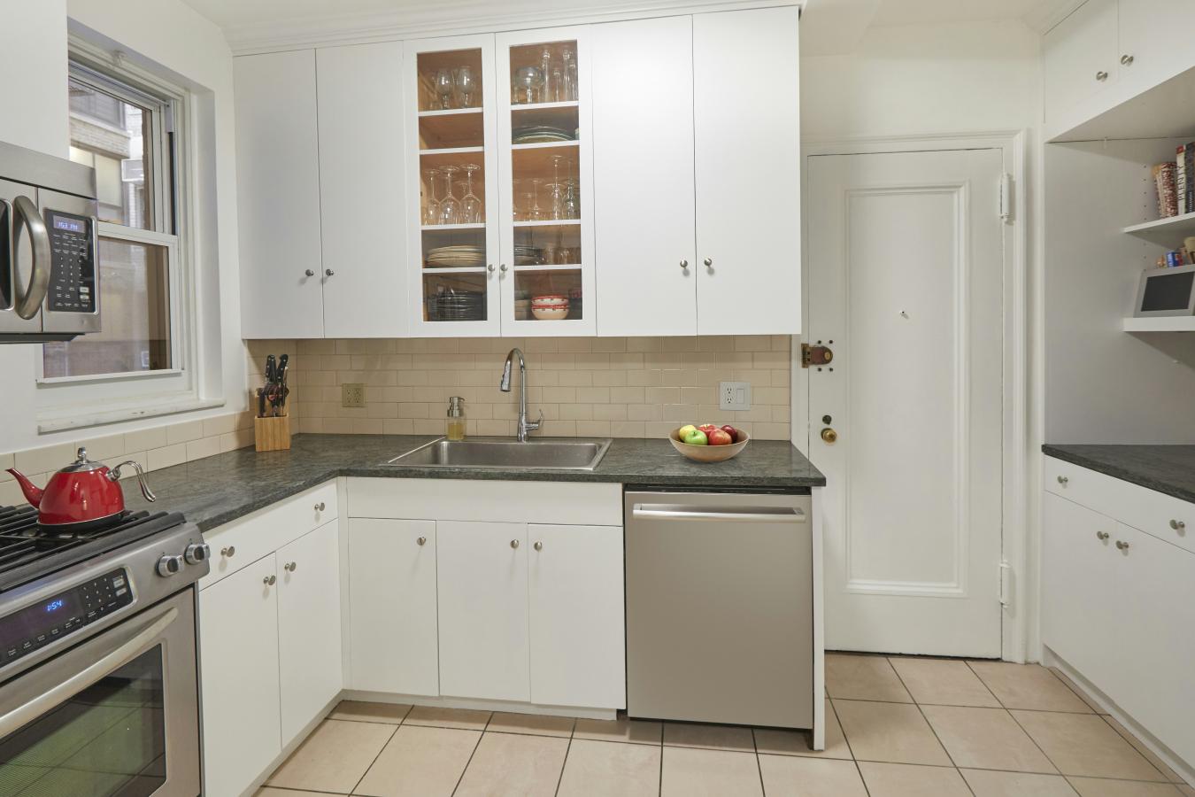 New York, New York, 10025, United States, 3 Bedrooms Bedrooms, ,3 BathroomsBathrooms,Residential,For Sale,2011157