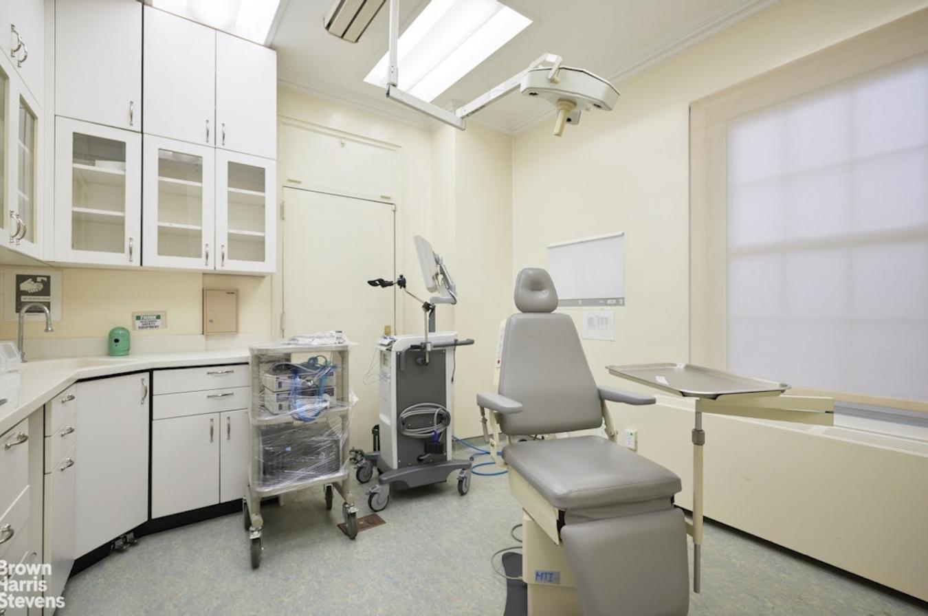 New York, New York, 10021, United States, ,2 BathroomsBathrooms,Residential,For Sale,2011156