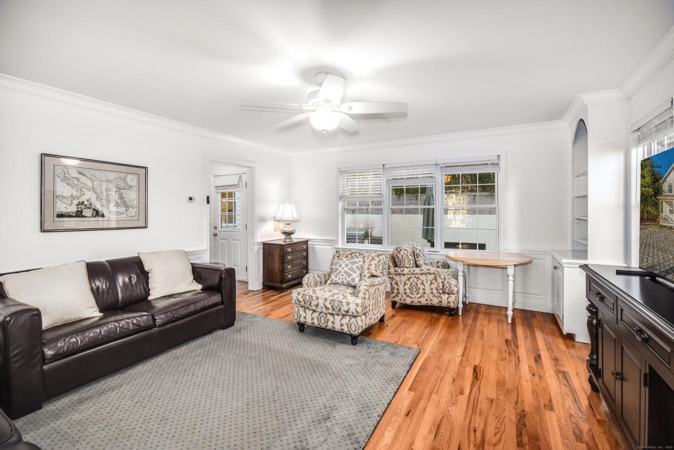 New Canaan, Connecticut, 06840, United States, 3 Bedrooms Bedrooms, ,1 BathroomBathrooms,Residential,For Sale,2011152