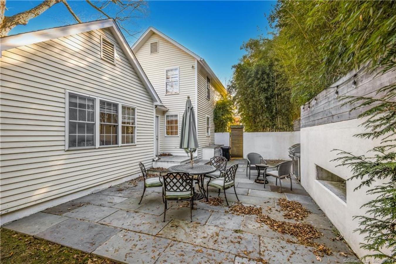 New Canaan, Connecticut, 06840, United States, 3 Bedrooms Bedrooms, ,1 BathroomBathrooms,Residential,For Sale,2011152