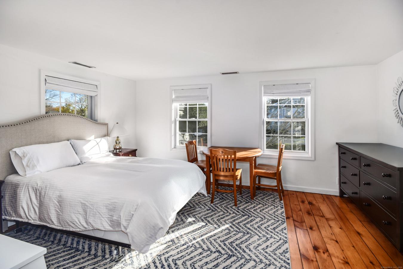 New Canaan, Connecticut, 06840, United States, 3 Bedrooms Bedrooms, ,1 BathroomBathrooms,Residential,For Sale,2011152