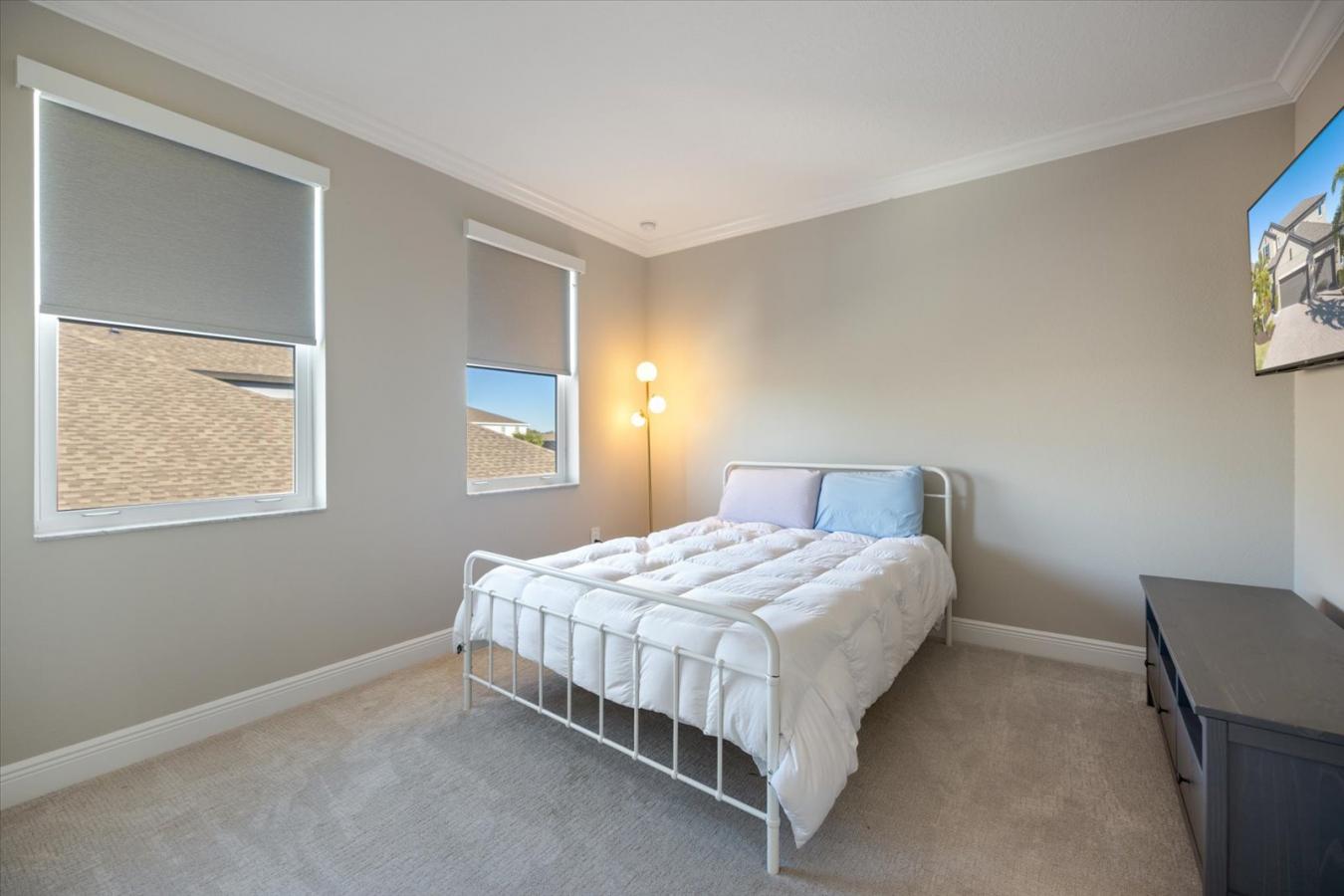 Sarasota, Sarasota, 34238, United States, 5 Bedrooms Bedrooms, ,1 BathroomBathrooms,Residential,For Sale,2011383