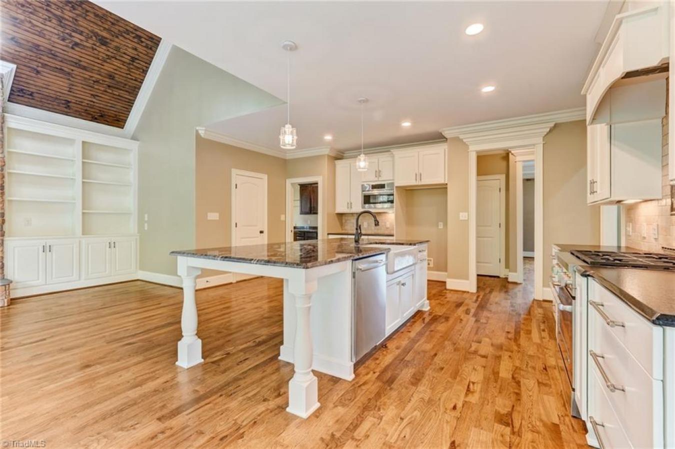 Greensboro, Guilford, 27410, United States, 5 Bedrooms Bedrooms, ,4 BathroomsBathrooms,Residential,For Sale,2011382