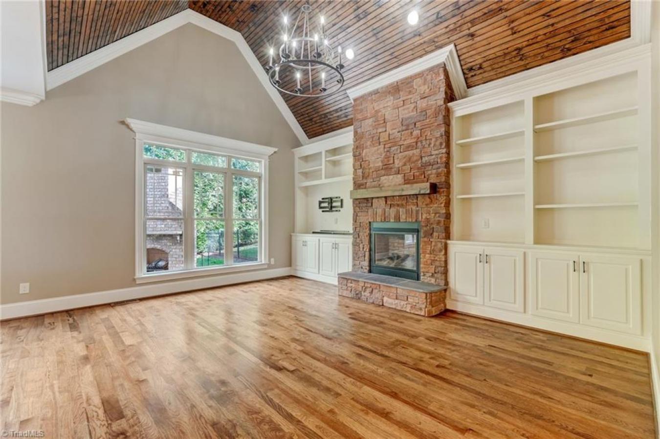 Greensboro, Guilford, 27410, United States, 5 Bedrooms Bedrooms, ,4 BathroomsBathrooms,Residential,For Sale,2011382