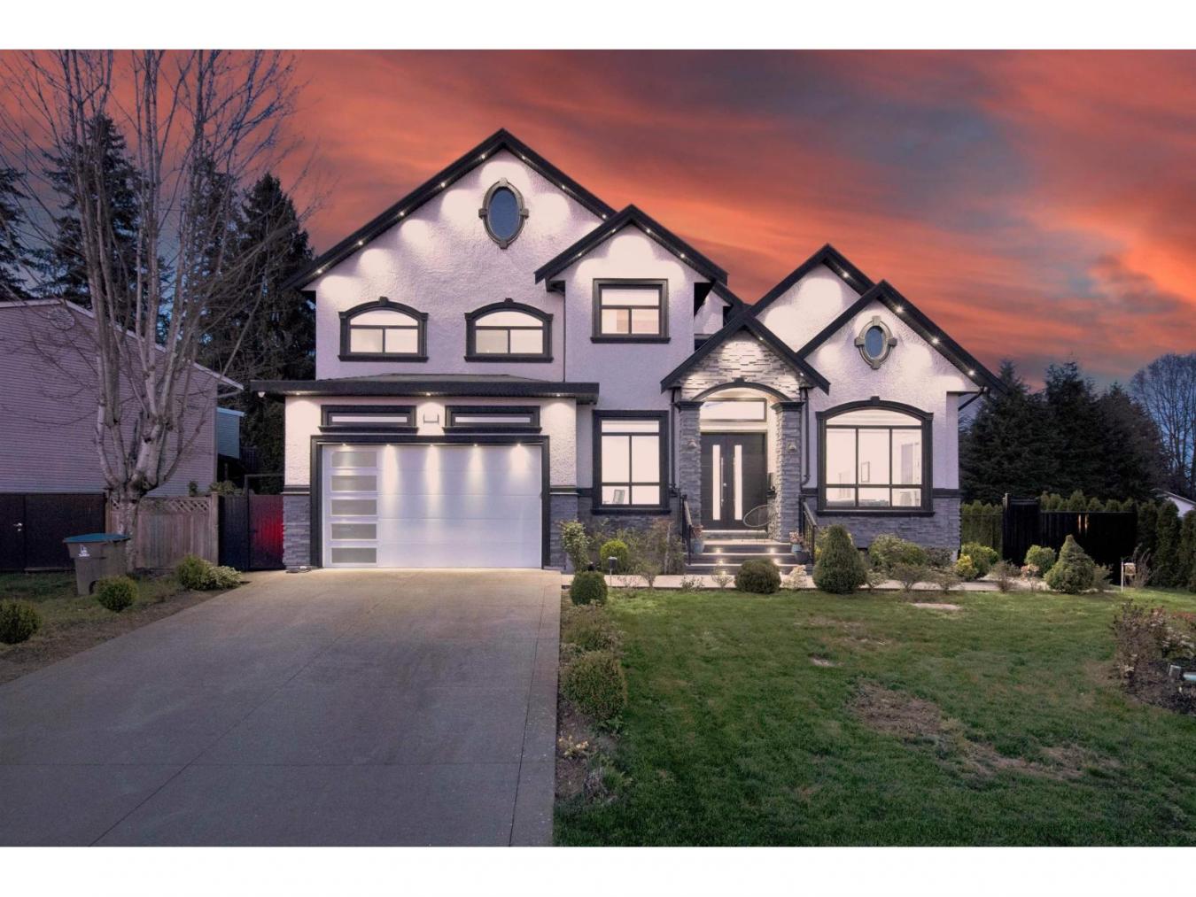 Surrey, BC, V3S4Y6, Canada, 8 Bedrooms Bedrooms, ,8 BathroomsBathrooms,Residential,For Sale,2011381