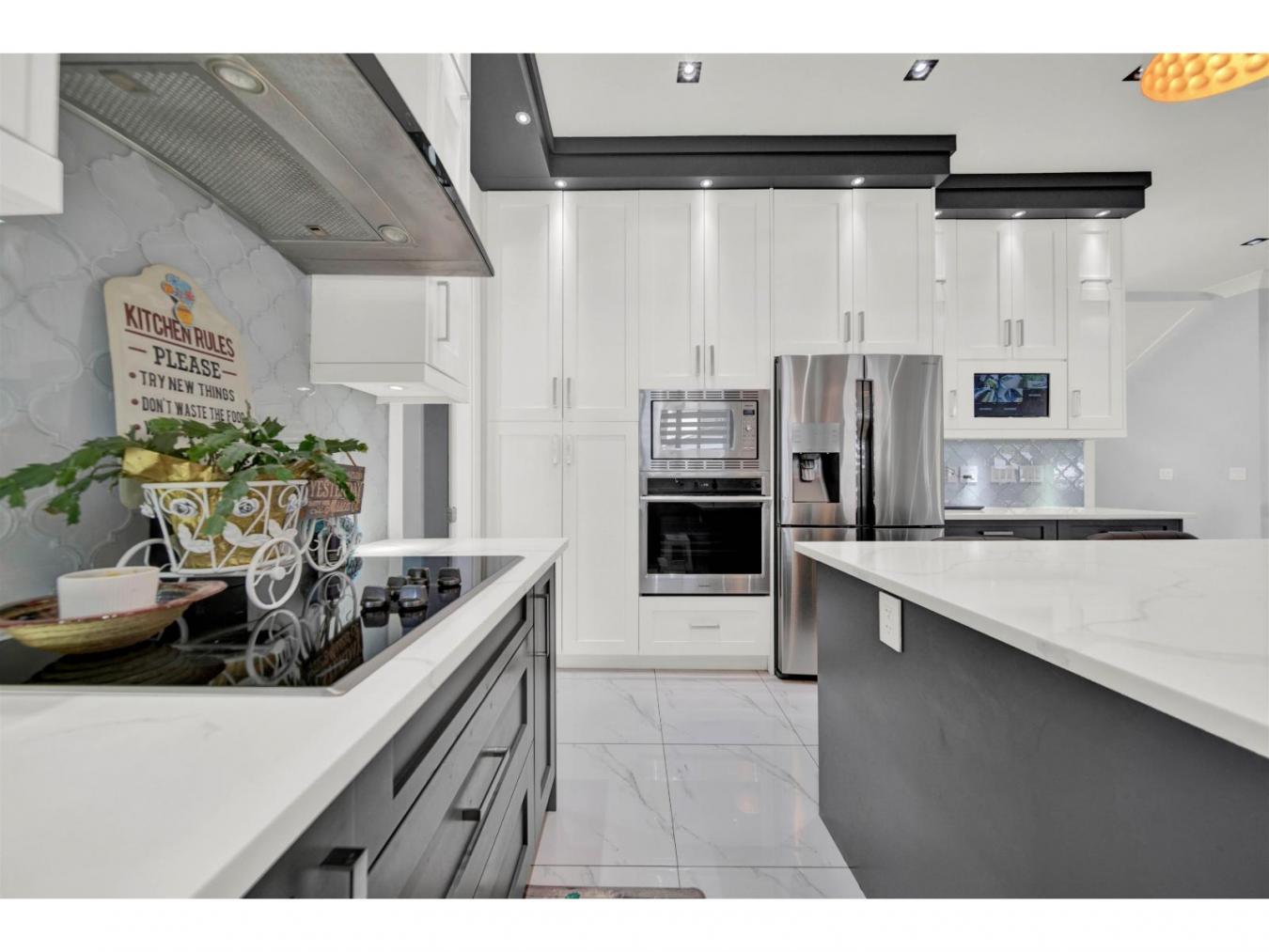 Surrey, BC, V3S4Y6, Canada, 8 Bedrooms Bedrooms, ,8 BathroomsBathrooms,Residential,For Sale,2011381