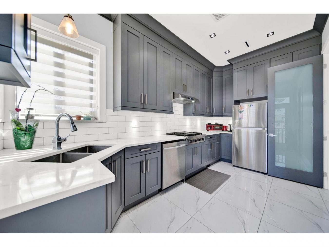 Surrey, BC, V3S4Y6, Canada, 8 Bedrooms Bedrooms, ,8 BathroomsBathrooms,Residential,For Sale,2011381