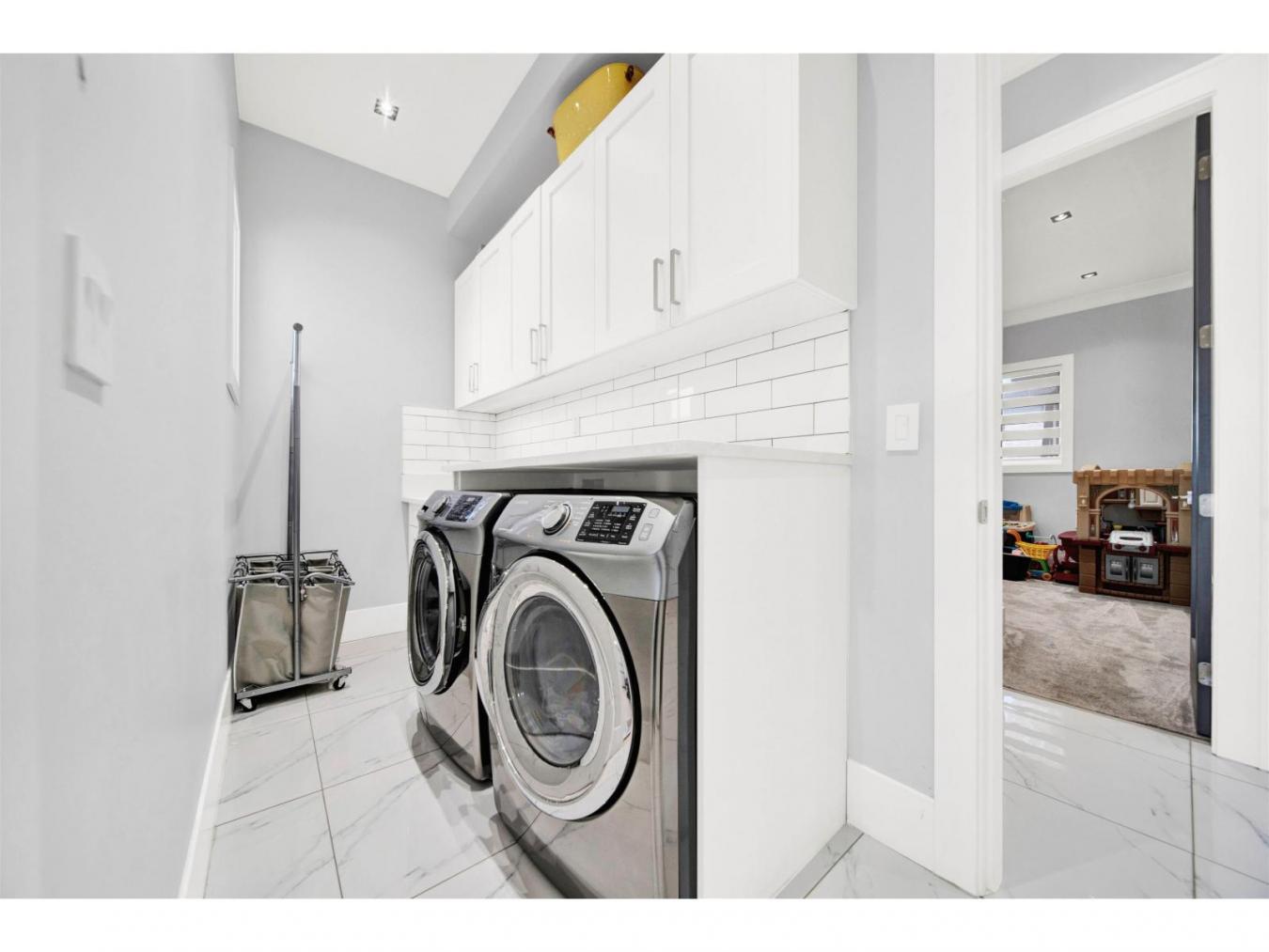 Surrey, BC, V3S4Y6, Canada, 8 Bedrooms Bedrooms, ,8 BathroomsBathrooms,Residential,For Sale,2011381