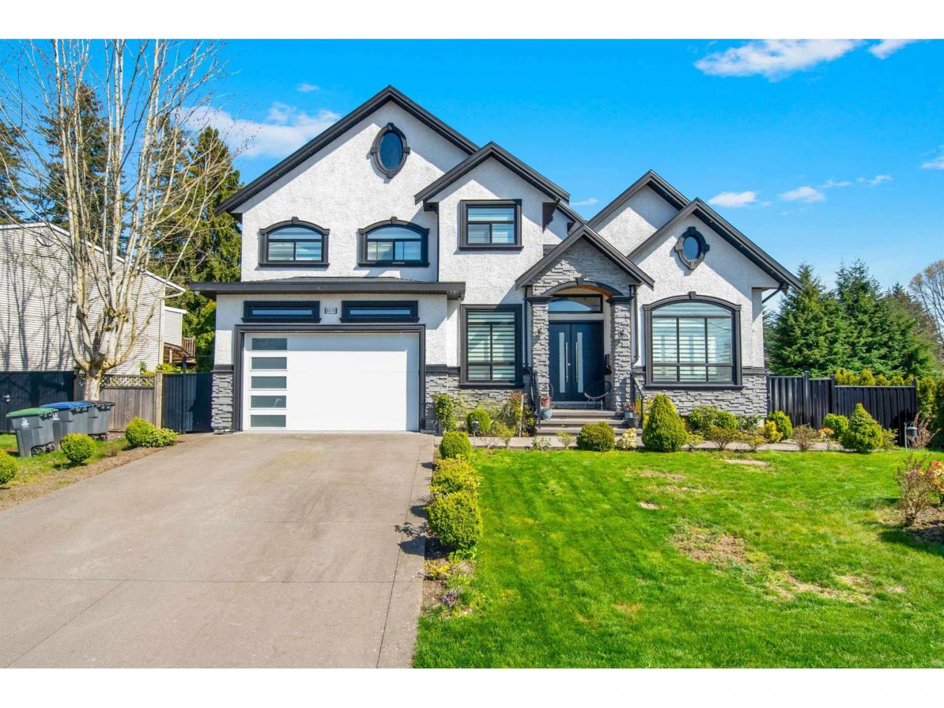 Surrey, BC, V3S4Y6, Canada, 8 Bedrooms Bedrooms, ,8 BathroomsBathrooms,Residential,For Sale,2011381
