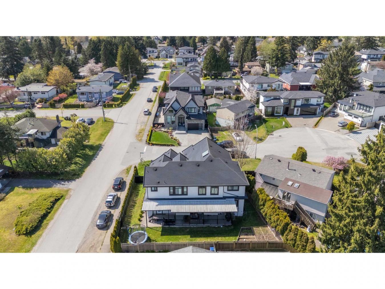 Surrey, BC, V3S4Y6, Canada, 8 Bedrooms Bedrooms, ,8 BathroomsBathrooms,Residential,For Sale,2011381