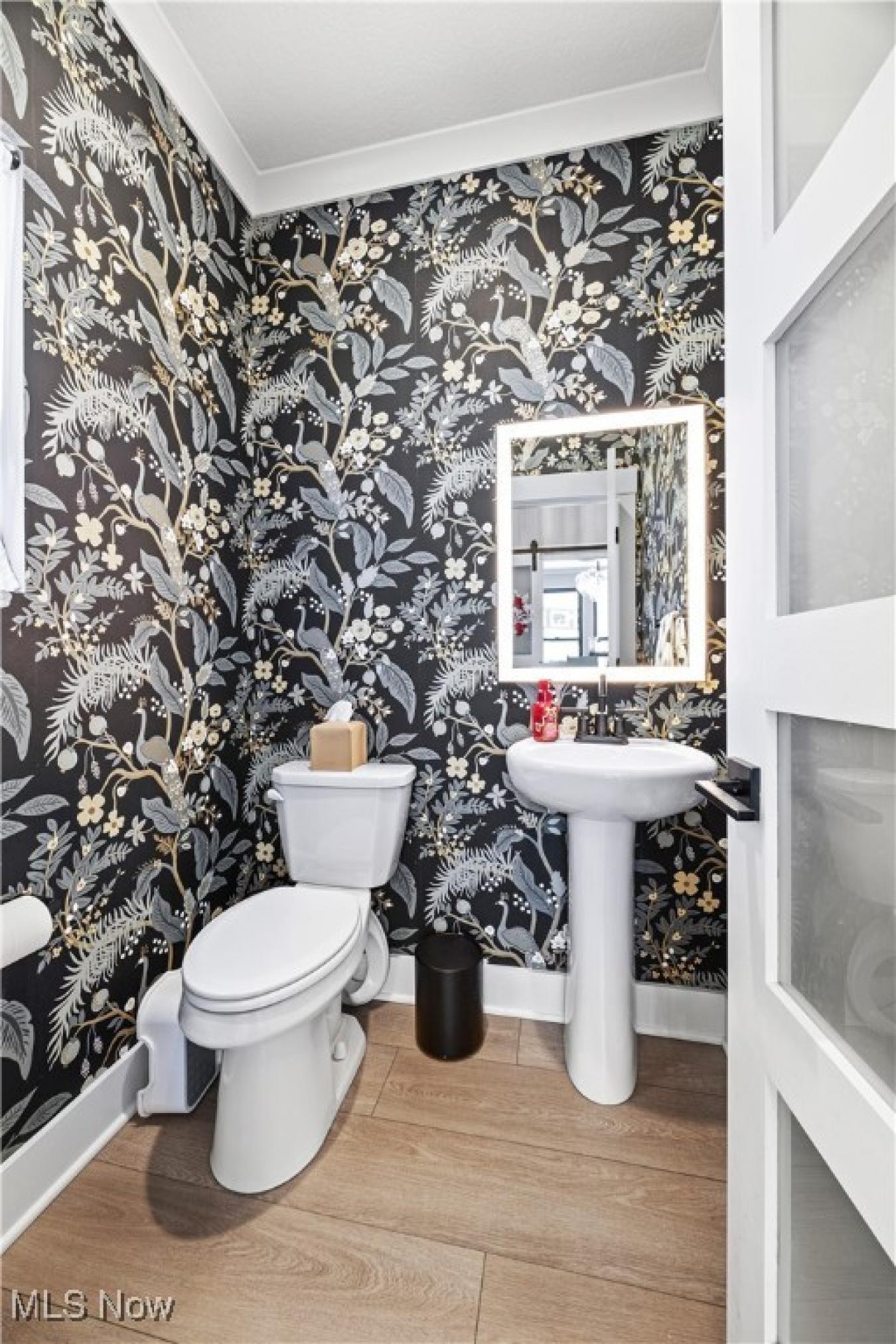 Medina, Medina, 44256, United States, 6 Bedrooms Bedrooms, ,4 BathroomsBathrooms,Residential,For Sale,2011810