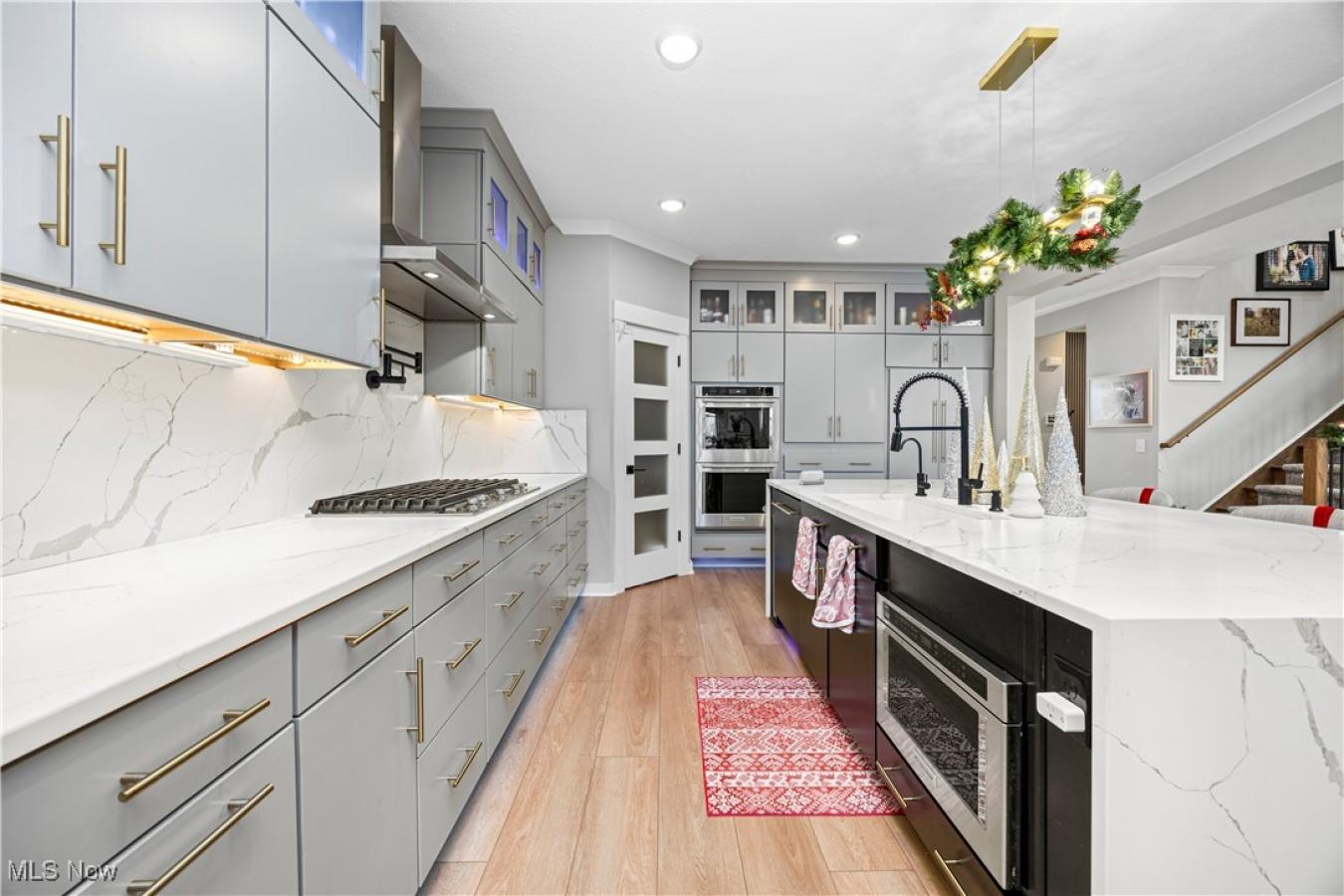 Medina, Medina, 44256, United States, 6 Bedrooms Bedrooms, ,4 BathroomsBathrooms,Residential,For Sale,2011810