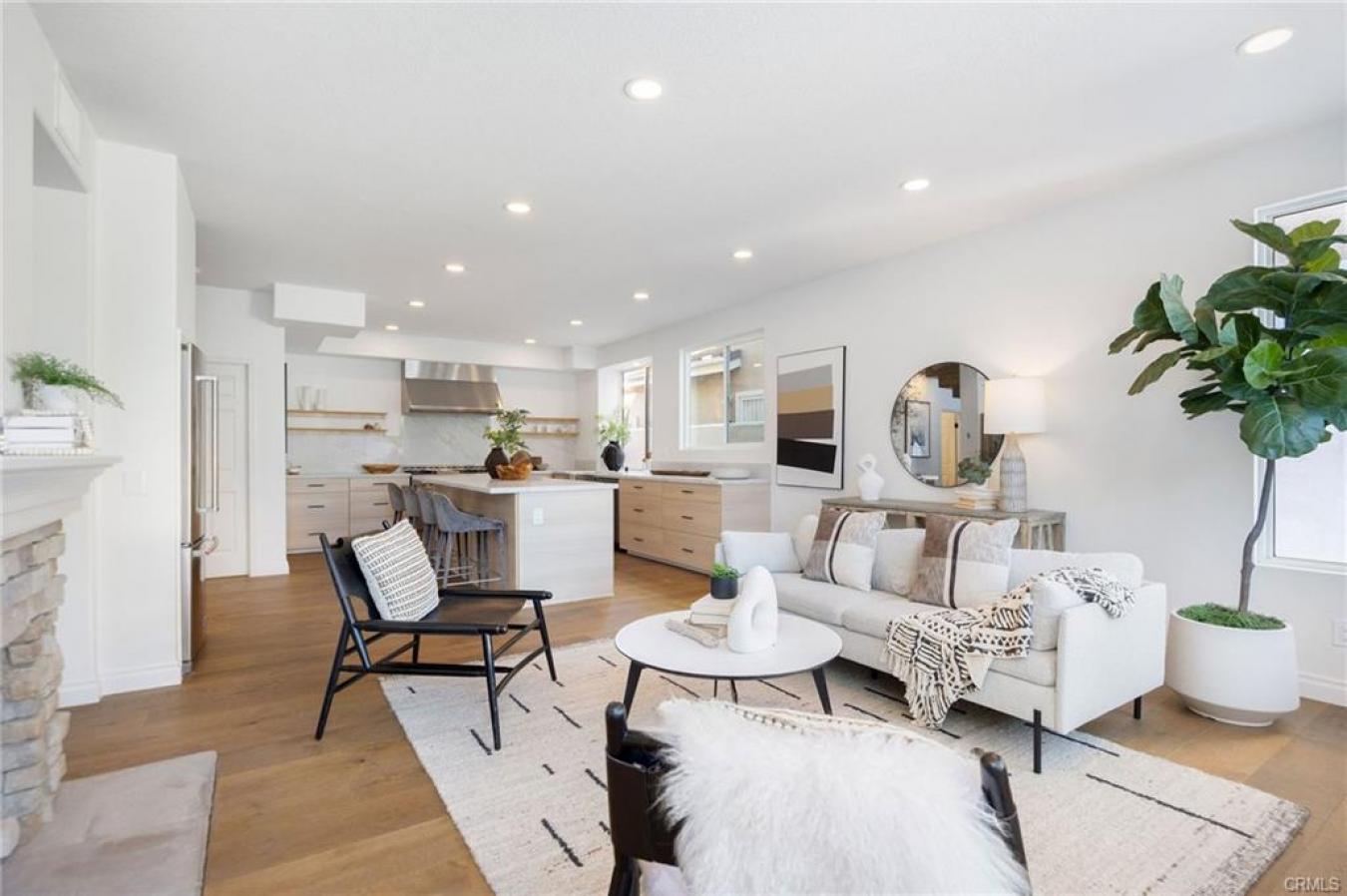 Irvine, Orange, 92612, United States, 5 Bedrooms Bedrooms, ,3 BathroomsBathrooms,Residential,For Sale,2011808