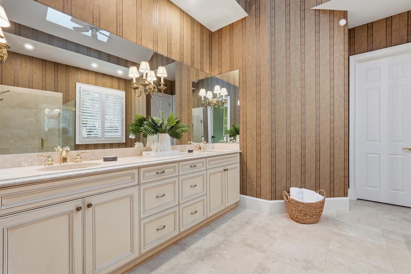 Hilton Head Island, Beaufort, 29928, United States, 4 Bedrooms Bedrooms, ,4 BathroomsBathrooms,Residential,For Sale,2011807