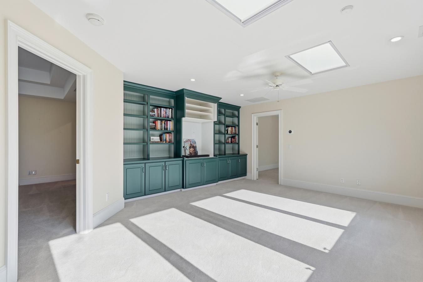 Hilton Head Island, Beaufort, 29928, United States, 4 Bedrooms Bedrooms, ,4 BathroomsBathrooms,Residential,For Sale,2011807