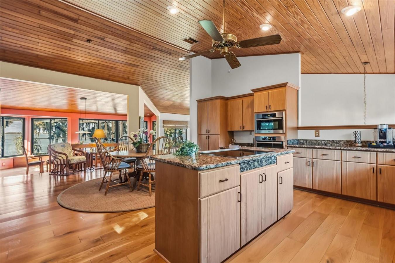 TAVARES, Lake, 32778, United States, ,Residential,For Sale,2011805