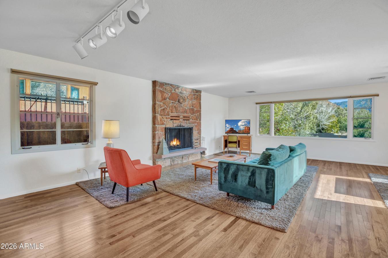 Sedona, Coconino, 86336, United States, 3 Bedrooms Bedrooms, ,2 BathroomsBathrooms,Residential,For Sale,2011802