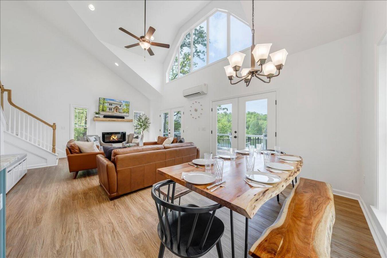 Goodview, Bedford County, 24095, United States, 4 Bedrooms Bedrooms, ,3 BathroomsBathrooms,Residential,For Sale,2011799