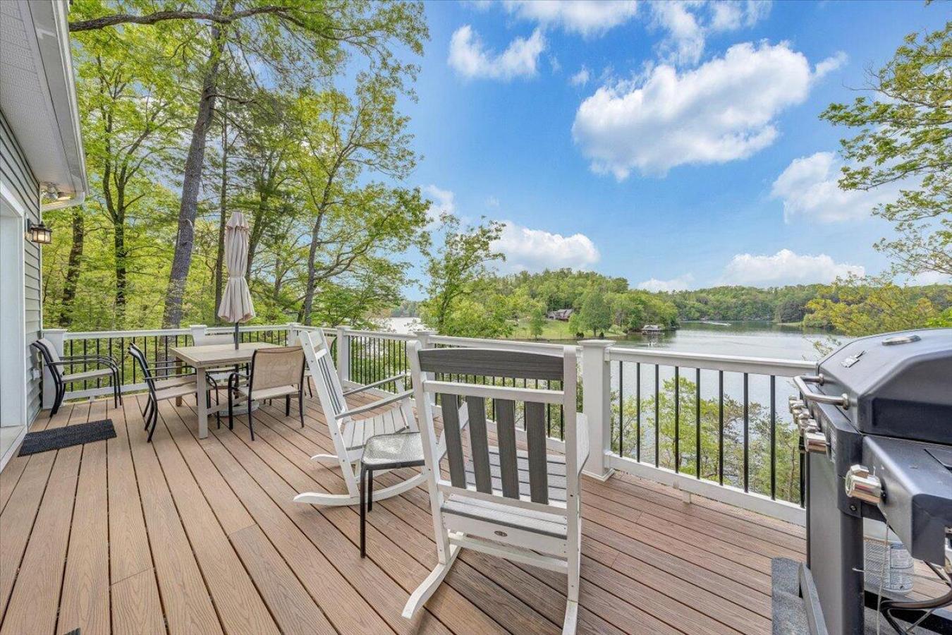 Goodview, Bedford County, 24095, United States, 4 Bedrooms Bedrooms, ,3 BathroomsBathrooms,Residential,For Sale,2011799