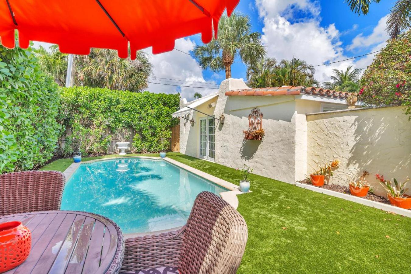 West Palm Beach, Florida, 33405, United States, 5 Bedrooms Bedrooms, ,3 BathroomsBathrooms,Residential,For Sale,2011792