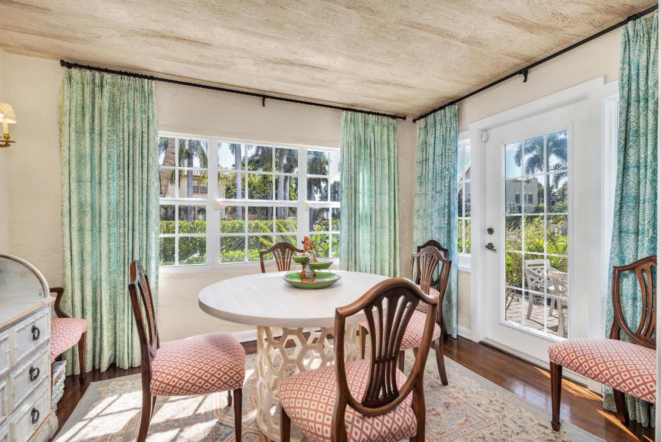 West Palm Beach, Florida, 33405, United States, 5 Bedrooms Bedrooms, ,3 BathroomsBathrooms,Residential,For Sale,2011792